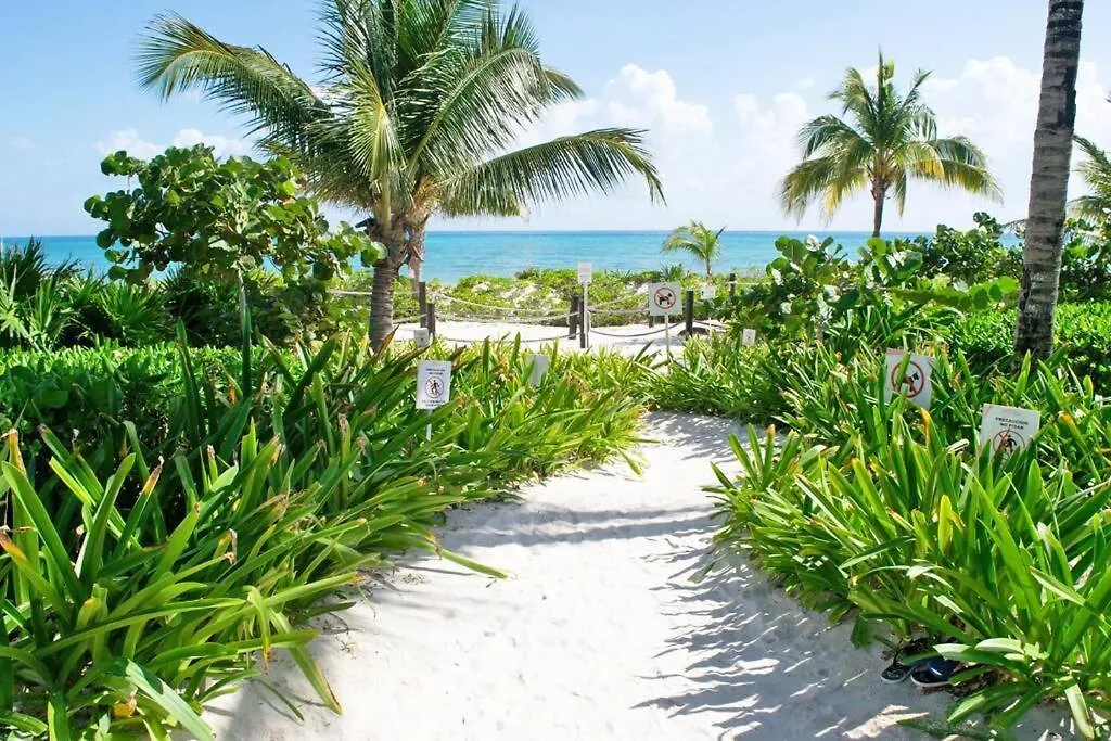 Apartment Condo En Mareazul Playa Del Carmen Mexico